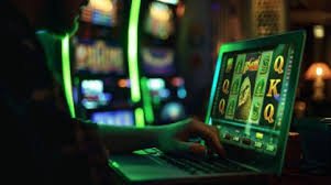 Tampilan interaktif berbagai kategori permainan sports dan casino online yang tersedia